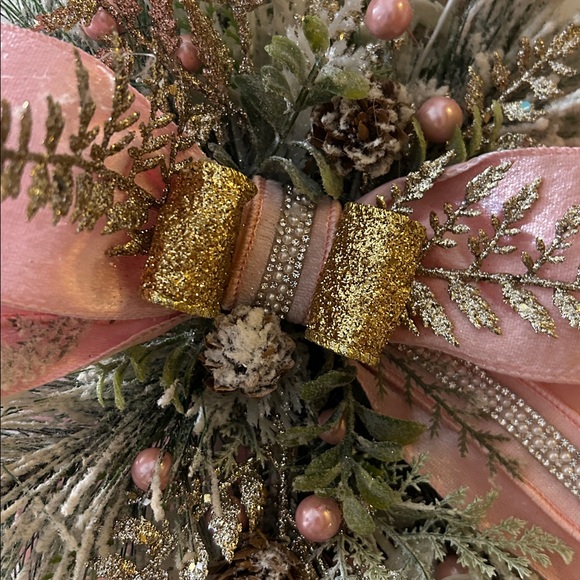 Elegant Pink Holiday Door Swag - Picture 13 of 13